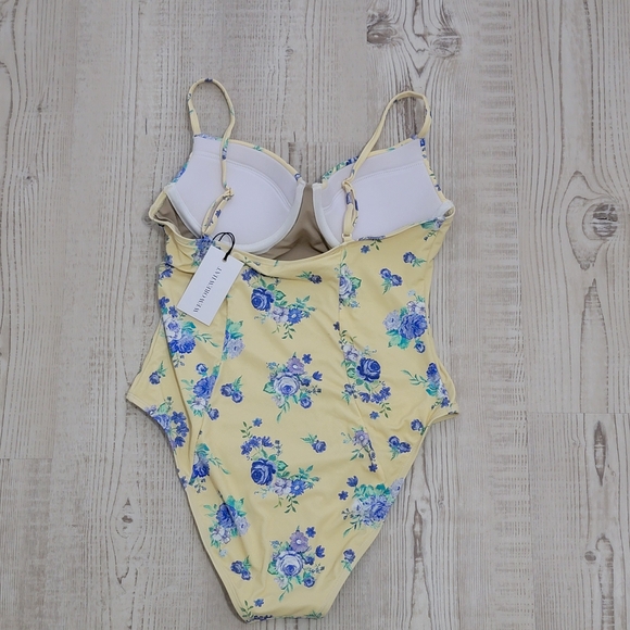 NWT We Wore What Golden Hour Floral One Piece Swimsuit in Soft Yellow and Blue L - Picture 4 of 11